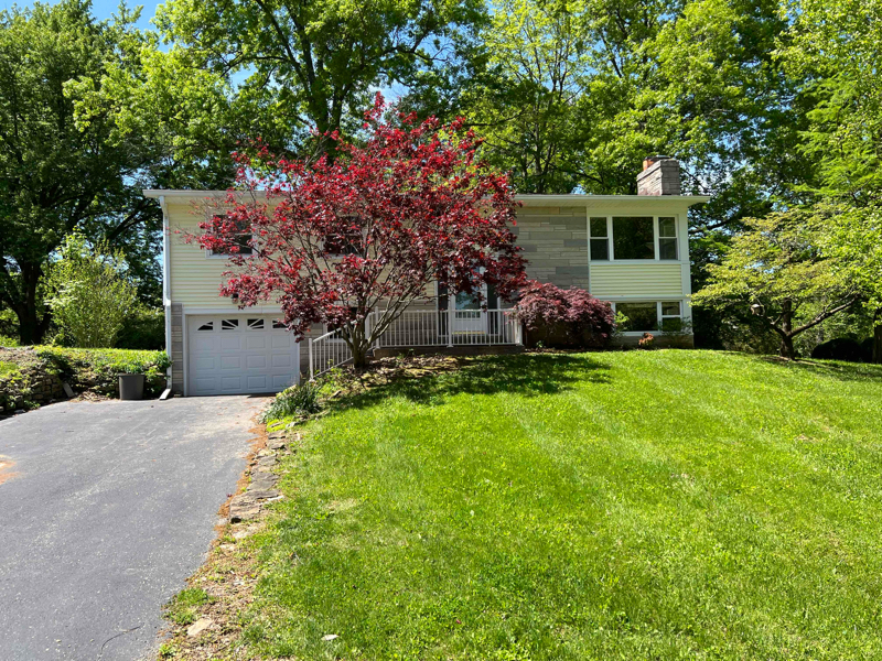 Primary Photo - 4218 E Cambridge Dr