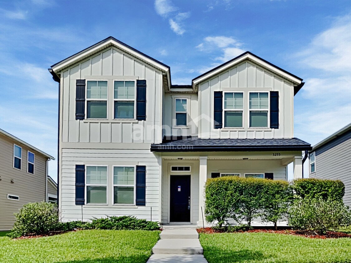 Foto principal - 3255 Roundabout Dr