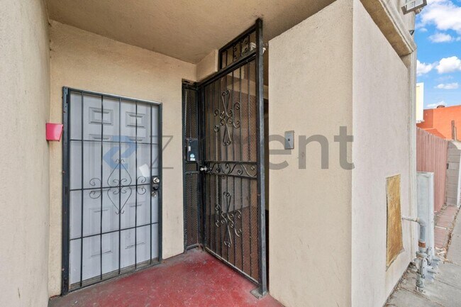 Foto del edificio - Unit C