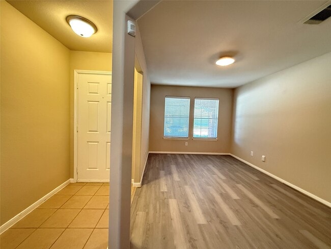 Building Photo - 11702 Wingborne Ln