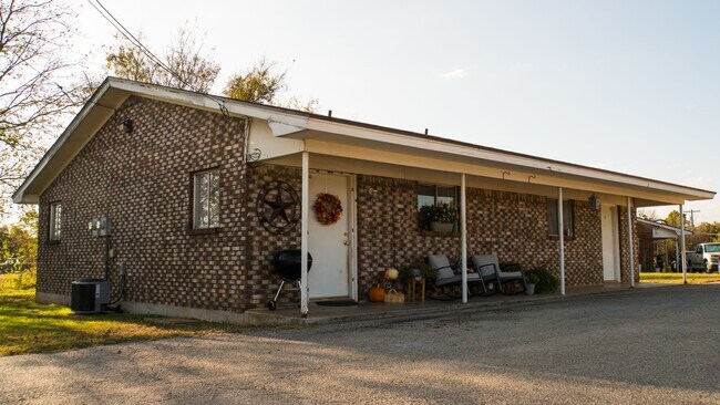 Foto del edificio - 759 College Farm Rd