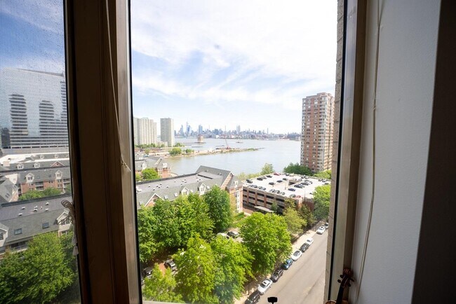 Foto del edificio - 1 2nd St