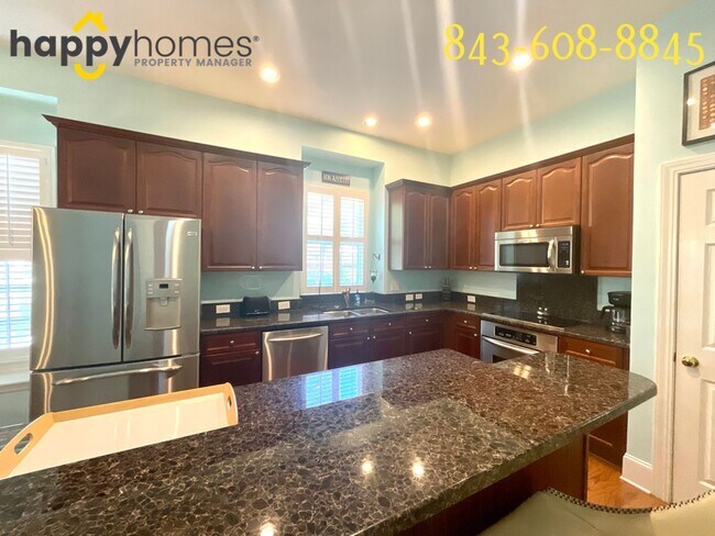 Building Photo - Gorgeous home in an ideal location on Daniel Island
