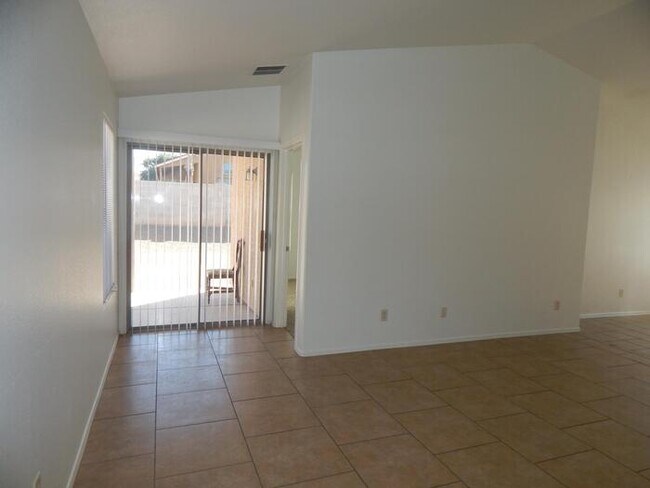 Photo - For Rent House