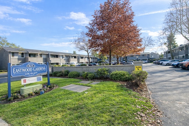 Interior Photo - Eastwood Gardens