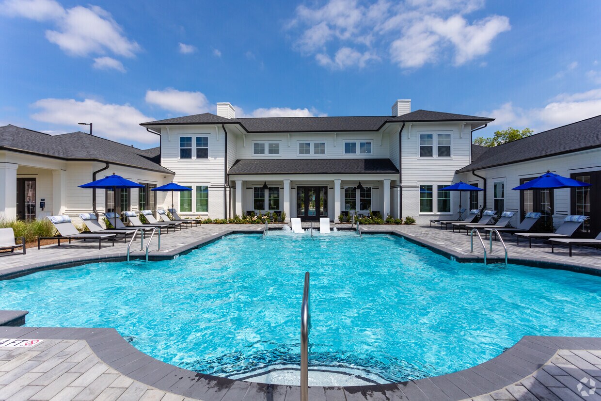 Hawthorne at the Pointe Townhomes for Rent Wilmington, NC