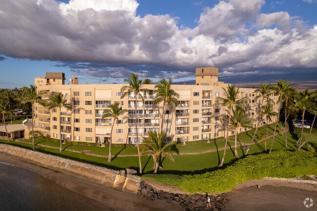 Building Photo - Menehune Shores