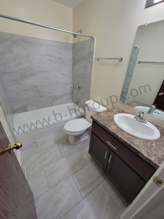 Foto del edificio - 4705 42nd Ave