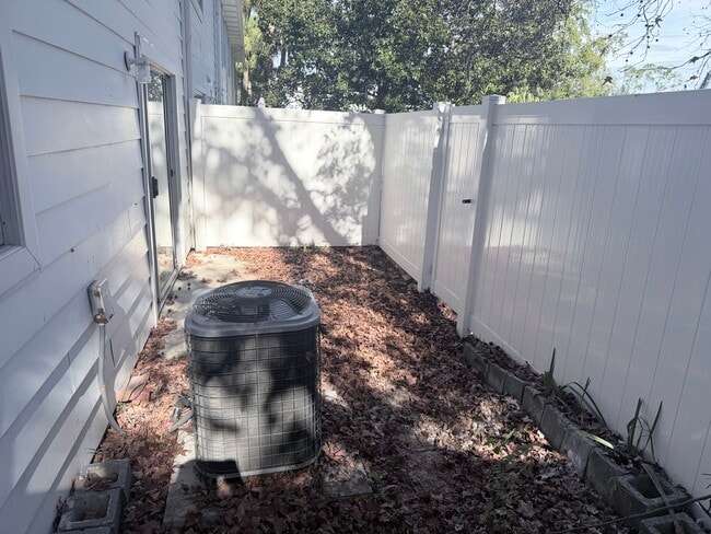 Foto del edificio - 206 Kettering Way