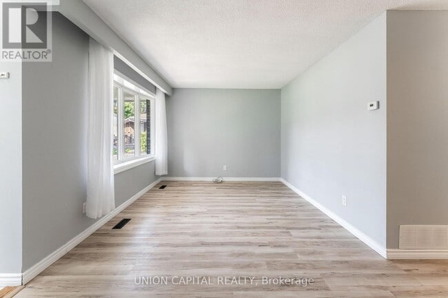 Building Photo - 443 Brest Ct