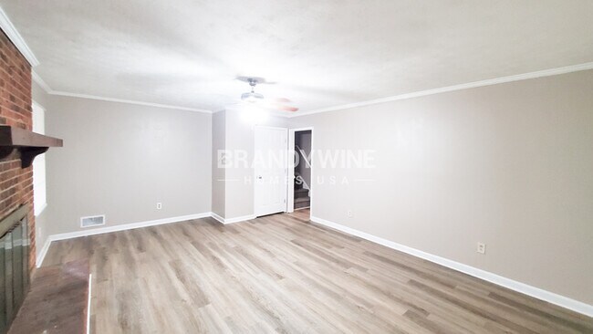 Building Photo - 6695 Keswick Dr