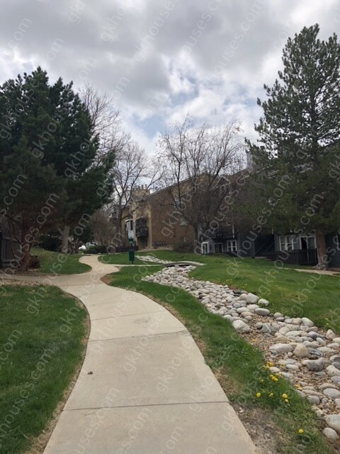 Foto del edificio - 7893 Allison Way