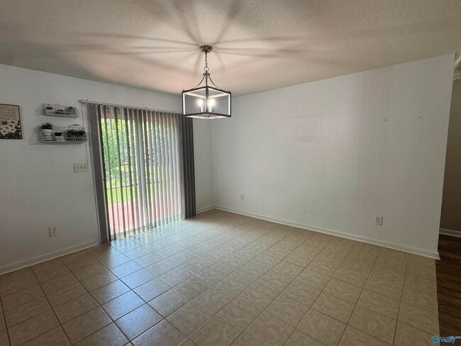 Building Photo - 358 Jasmine Dr
