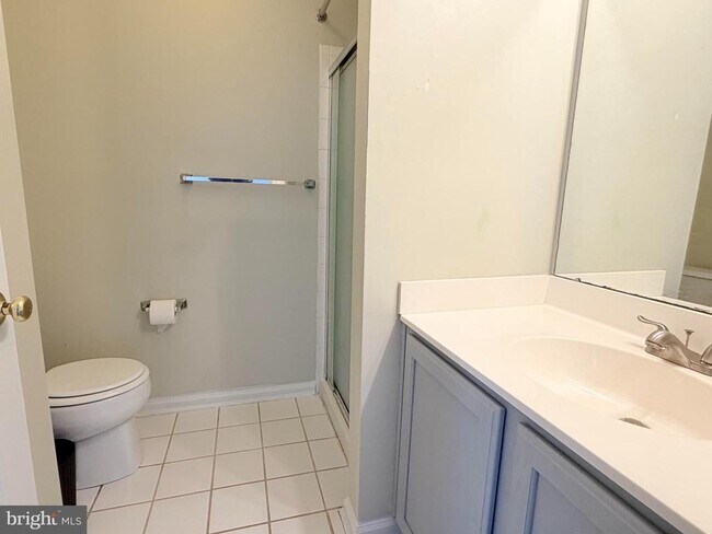 Foto del edificio - 66 Alexis Dr