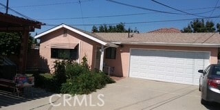 Building Photo - 943 Montecito Dr
