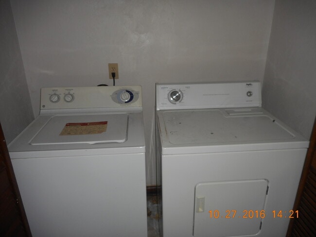 Photo - 1872 Darryl Dr Apartment