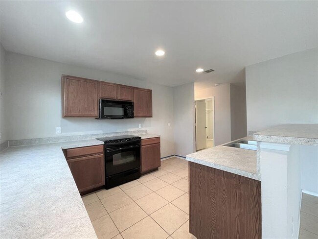 Foto del edificio - 2112 Laughlin Rd