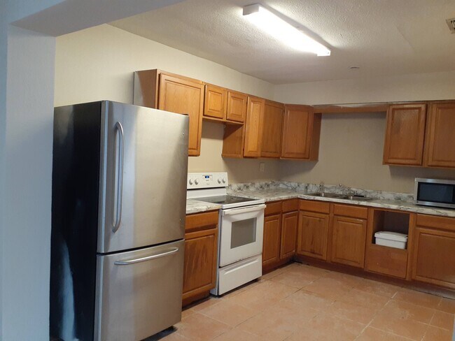 Building Photo - 1511 Bruton Blvd