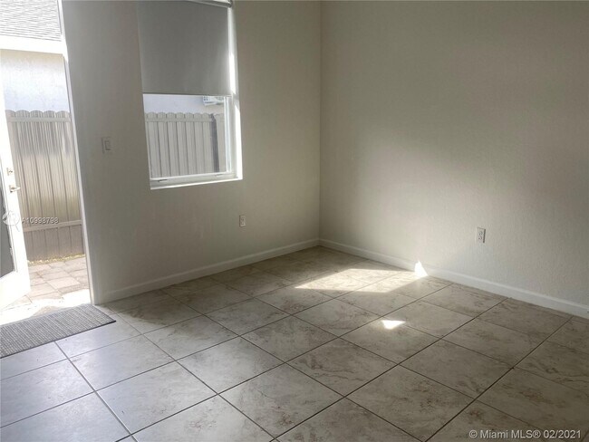 Foto del edificio - 27669 SW 133rd Ave