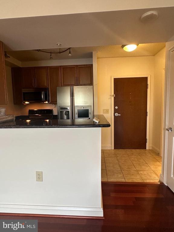 Building Photo - 11760 Sunrise Valley Dr