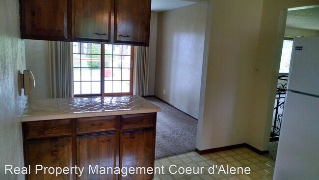 Foto del edificio - 2 br, 1.5 bath House - 201 W Vista Dr.