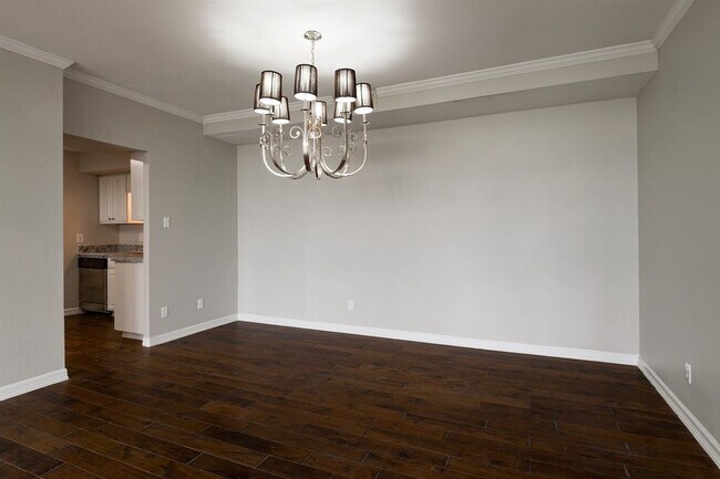 Foto del edificio - 5200 Keller Springs Rd