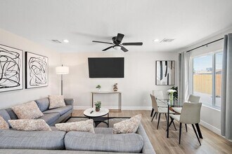 Building Photo - 1801 E Raymond St