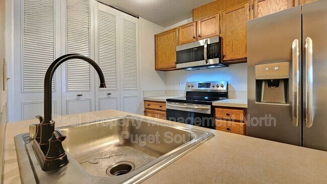 Foto del edificio - 3207 Colby Ave