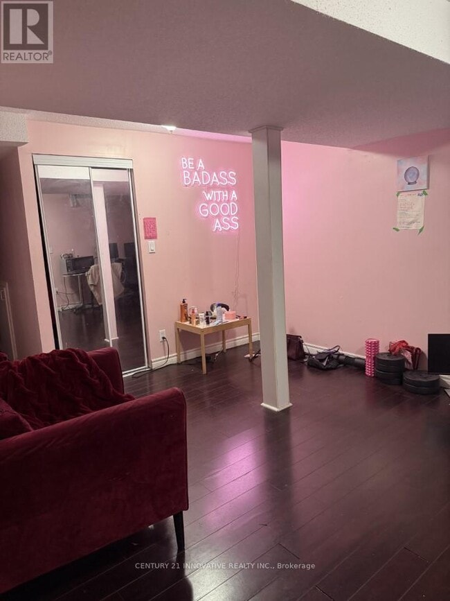 Building Photo - 13 Cranberry Dr