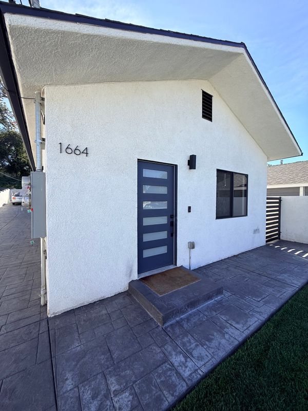 Foto del edificio - 1664 Glen Ave