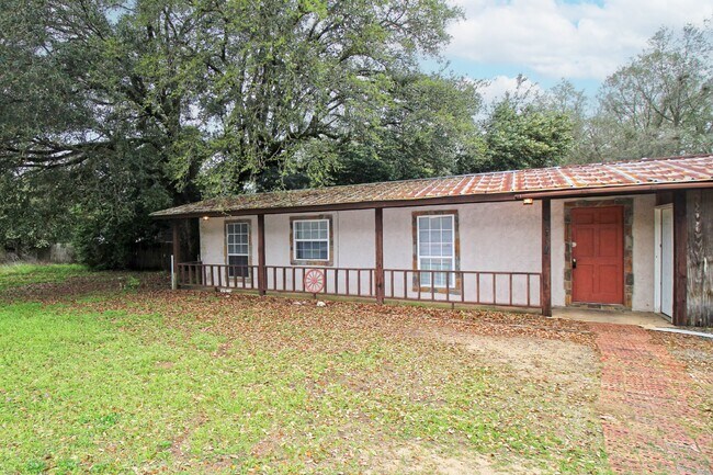 Foto del edificio - 1 bedroom 1 bathroom duplex in Milton ~ Sm...