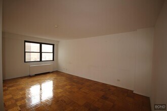 Building Photo - 145 E 16th St
