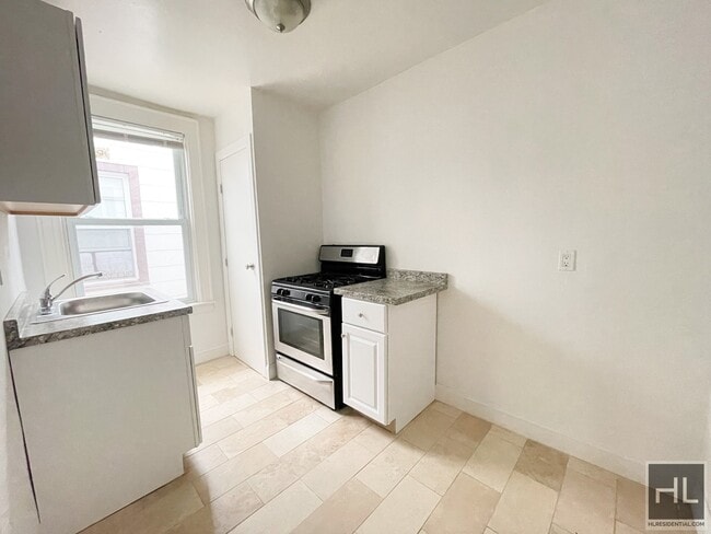 Building Photo - 63-30 Woodhaven Boulevard #2F