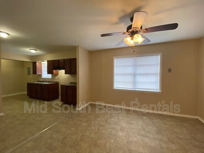 Foto del edificio - 3988 Oakshire St
