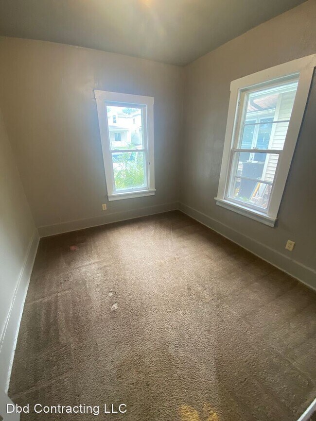 Building Photo - 2 br, 1 bath House - 1410 W 4th St