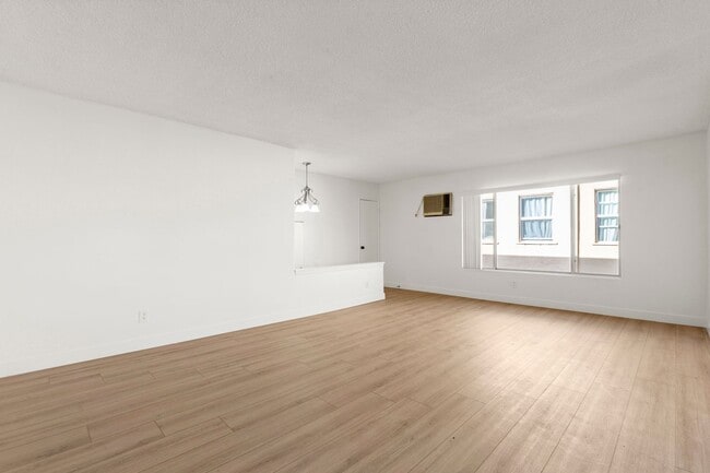 Interior Photo - Beverly Apartments