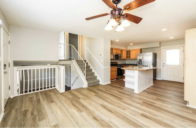 Foto del edificio - 2474 Payne Cir W