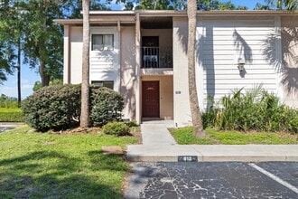 Building Photo - 2851 SW 32nd Ave