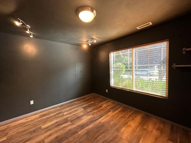 Foto del edificio - 1190 Griggs St