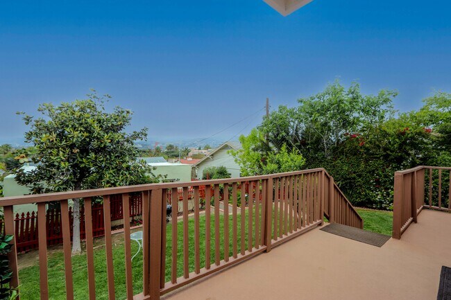 Balcony View to City.. ... - 968 Hyperion Ave