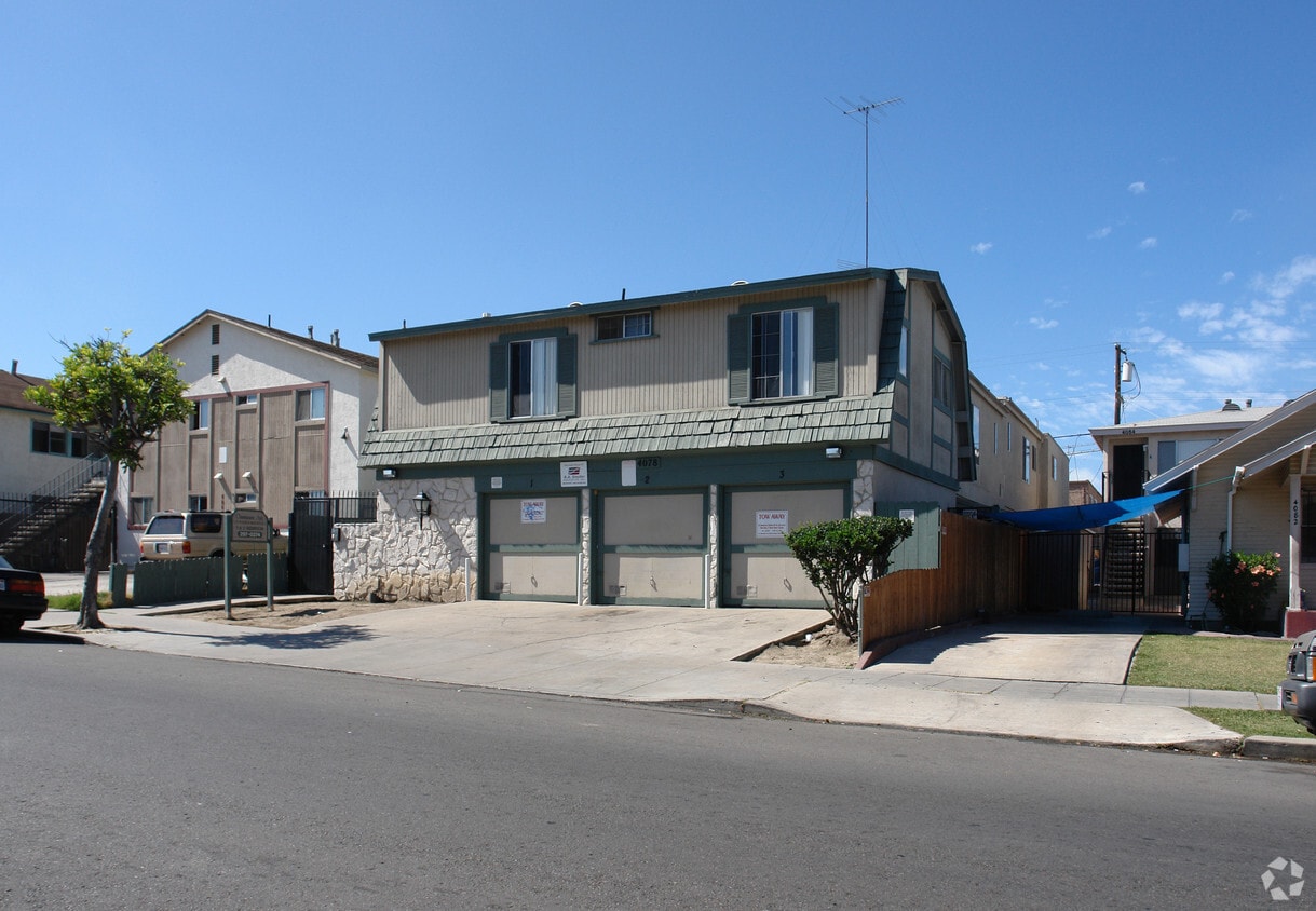 Building Photo - 4078 Chamoune Ave