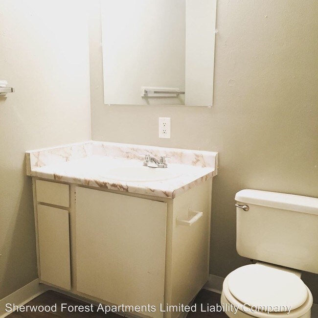 Foto del edificio - 710-720 Robinhood Dr