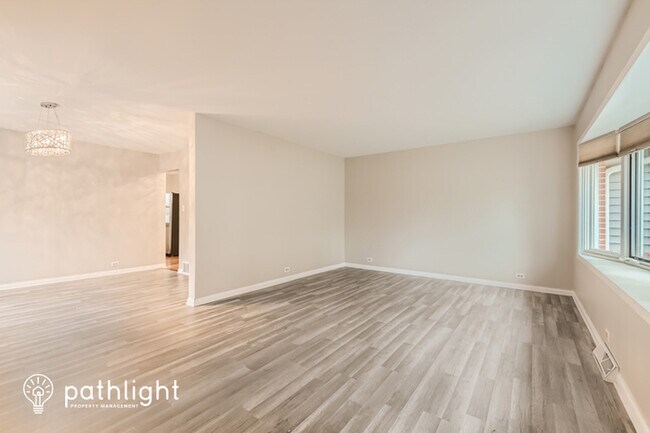 Foto del edificio - 5336 Stony Creek Drive, Oak Lawn, IL, 60453