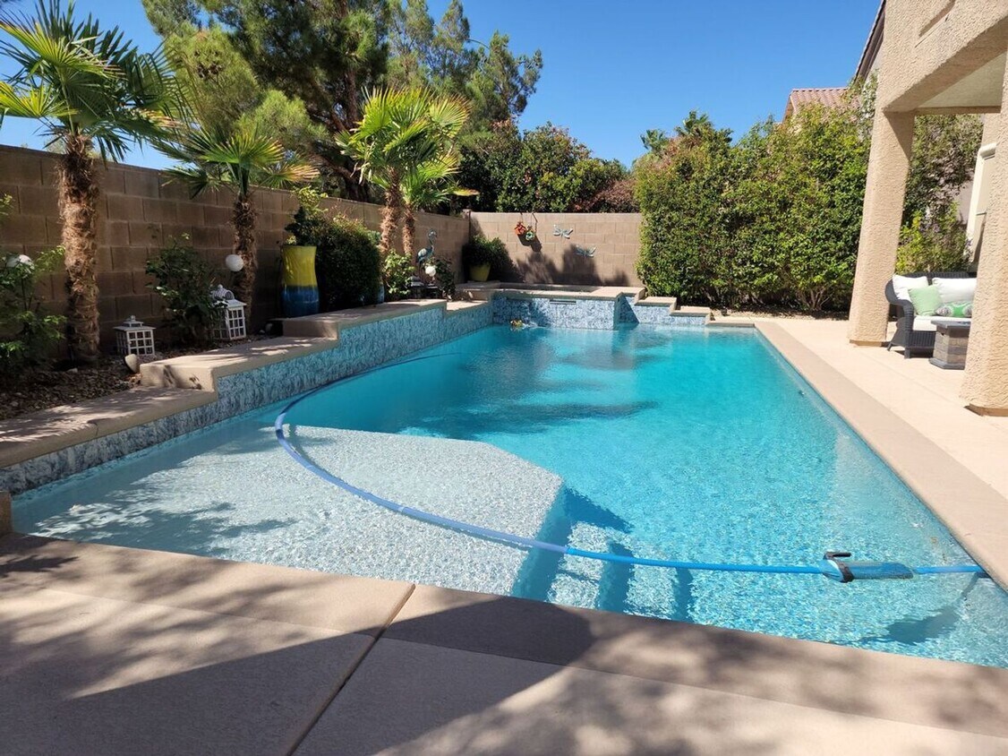 Primary Photo - Fully Furnished Executive Rental in Highly...