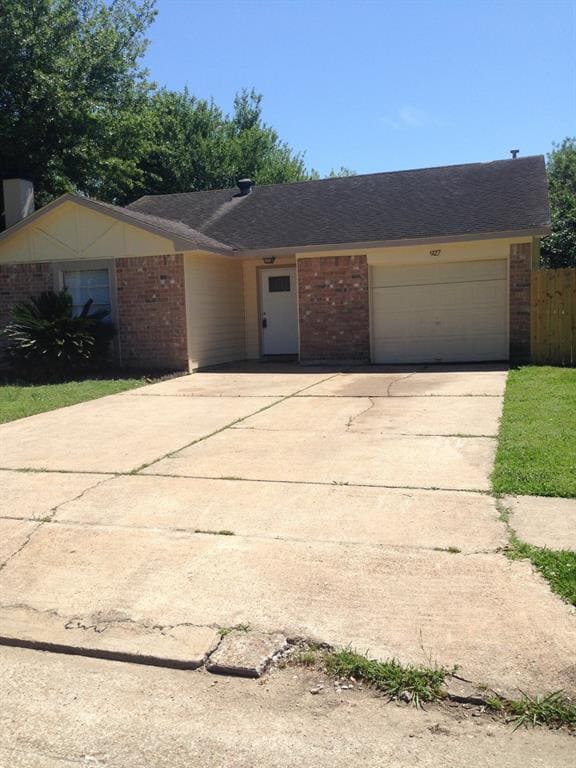 Building Photo - 927 Three Forks Dr
