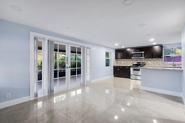 Photo - 5073 SW 28 AVENUE Apartment