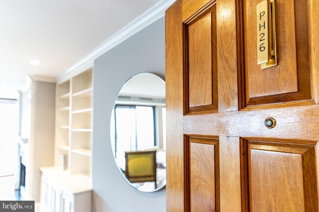 Foto del edificio - 1530 Key Blvd