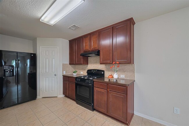 Building Photo - 13907 Early Dew Ct