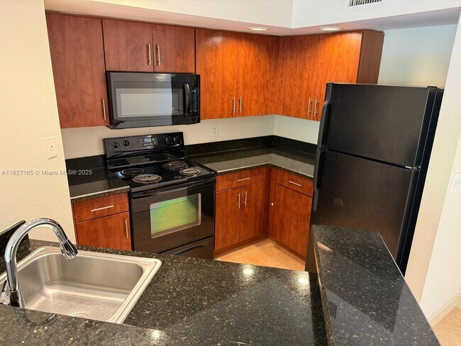 Building Photo - 457 Vista Isles Dr