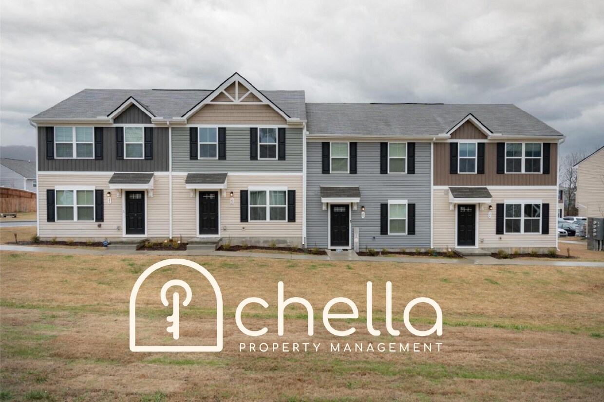 3 bedroom, 2.5 bathroom townhouse. - 3 bedroom, 2.5 bathroom townhouse.